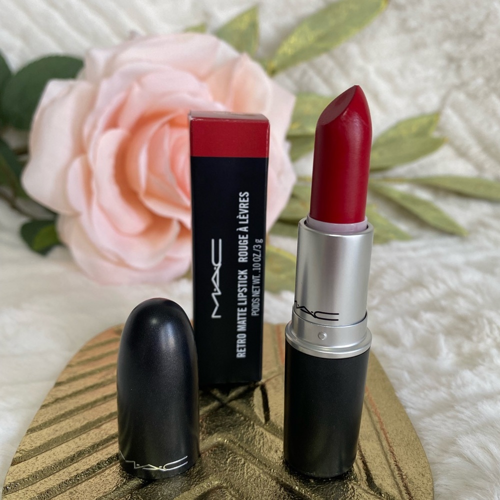 MAC Retro Matte Lipstick 707 RUBY WOO .10oz Full Size